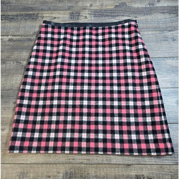 Talbots Dresses & Skirts - Talbots Pink Gray Black checked plaid skirt faux leather trim Valentines ❤️size8